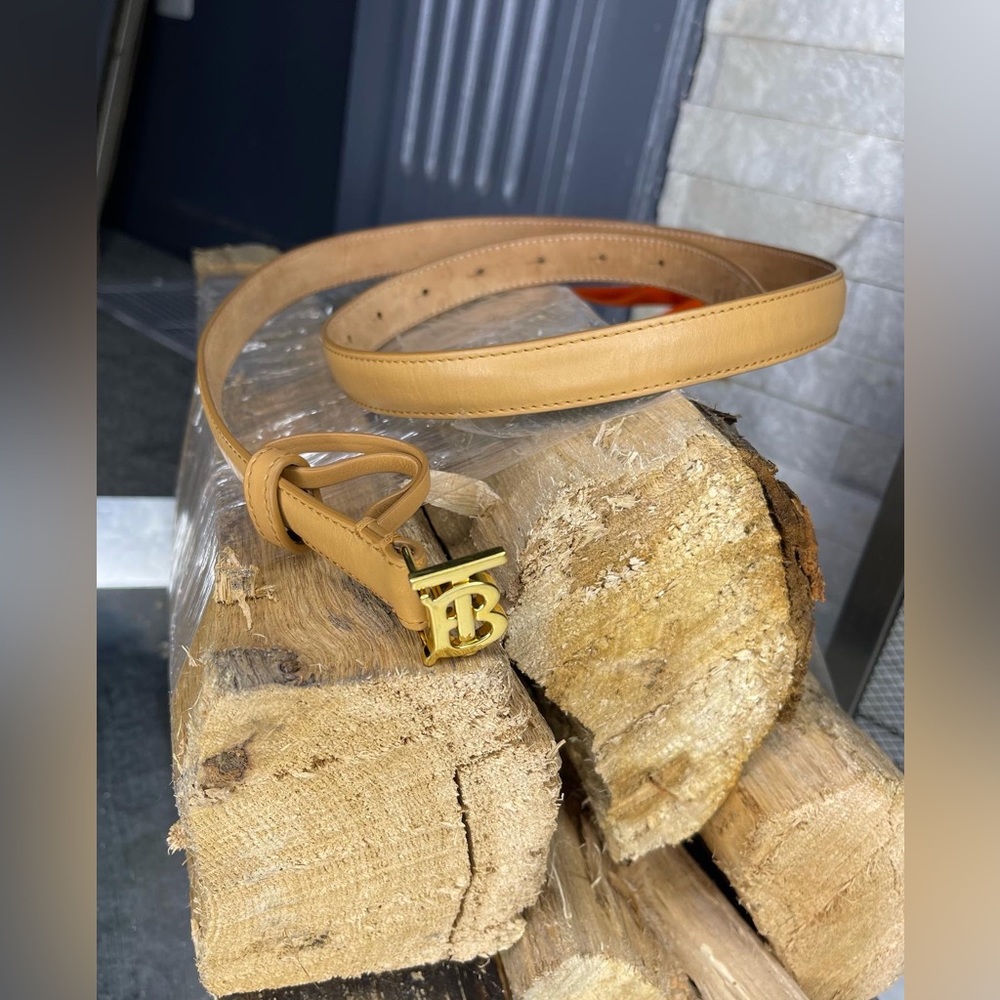 Burberry belt